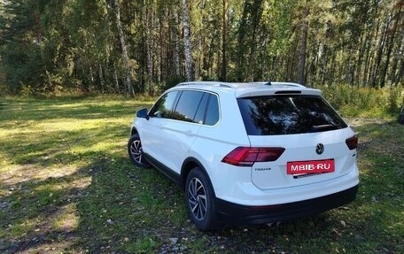 Volkswagen Tiguan II, 2018 год, 2 250 000 рублей, 4 фотография