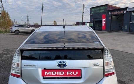 Toyota Prius, 2011 год, 1 000 000 рублей, 4 фотография