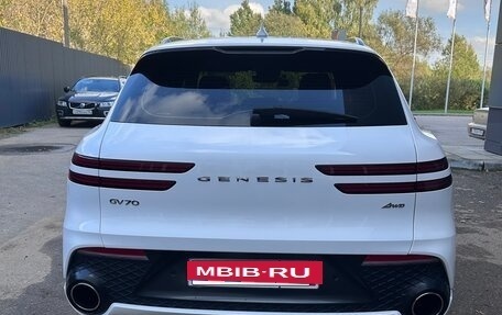 Genesis GV70, 2021 год, 5 300 000 рублей, 3 фотография