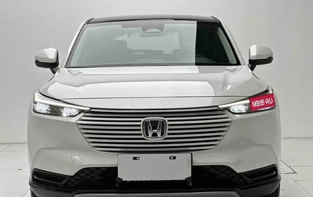 Honda Vezel, 2023 год, 1 921 255 рублей, 2 фотография