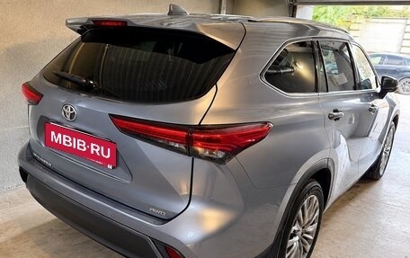 Toyota Highlander, 2021 год, 7 900 000 рублей, 5 фотография