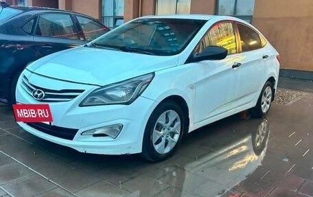 Hyundai Solaris II рестайлинг, 2015 год, 600 000 рублей, 8 фотография