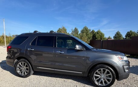 Ford Explorer VI, 2017 год, 2 490 000 рублей, 13 фотография
