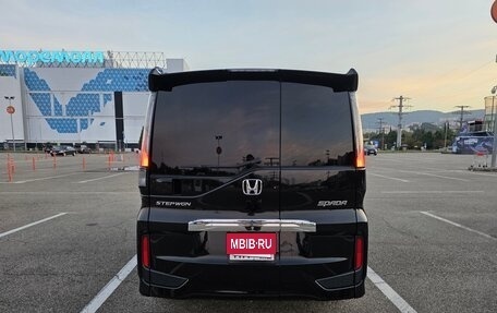Honda Stepwgn IV, 2018 год, 2 090 000 рублей, 6 фотография