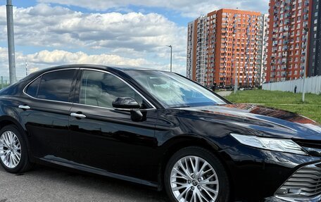 Toyota Camry, 2020 год, 3 050 000 рублей, 4 фотография