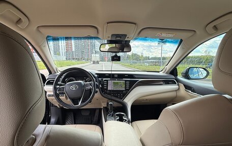 Toyota Camry, 2020 год, 3 050 000 рублей, 14 фотография