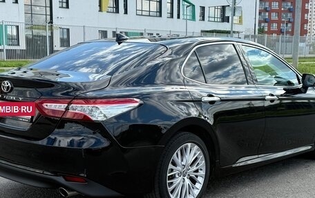 Toyota Camry, 2020 год, 3 050 000 рублей, 5 фотография