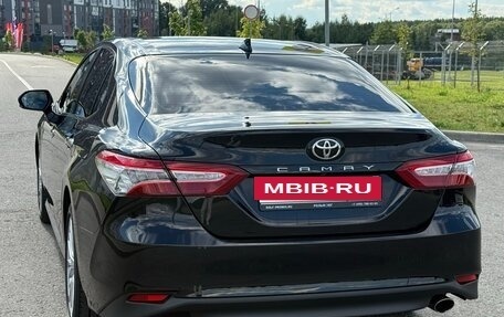 Toyota Camry, 2020 год, 3 050 000 рублей, 6 фотография