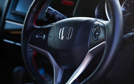 Honda Fit III, 2016 год, 1 300 000 рублей, 10 фотография