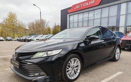 Toyota Camry, 2019 год, 2 997 000 рублей, 2 фотография