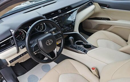Toyota Camry, 2019 год, 2 997 000 рублей, 8 фотография