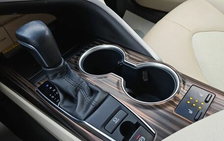 Toyota Camry, 2019 год, 2 997 000 рублей, 16 фотография