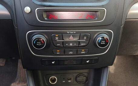 KIA Sorento II рестайлинг, 2014 год, 1 300 000 рублей, 12 фотография