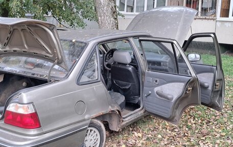 Daewoo Nexia I рестайлинг, 2004 год, 35 000 рублей, 16 фотография