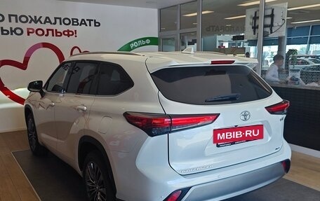 Toyota Highlander, 2026 год, 5 650 000 рублей, 2 фотография
