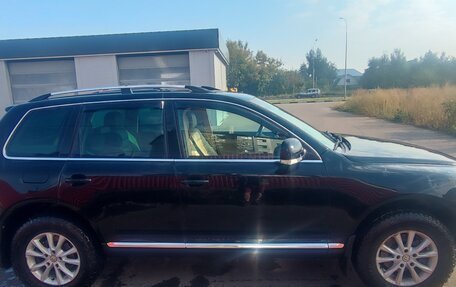 Volkswagen Touareg III, 2004 год, 790 000 рублей, 3 фотография