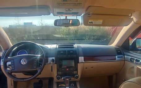 Volkswagen Touareg III, 2004 год, 790 000 рублей, 7 фотография