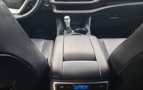 Toyota Highlander III, 2014 год, 2 280 000 рублей, 15 фотография