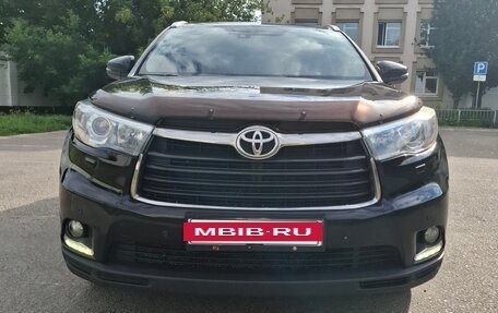 Toyota Highlander III, 2014 год, 2 280 000 рублей, 5 фотография
