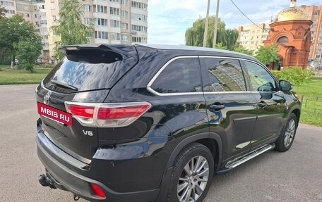 Toyota Highlander III, 2014 год, 2 280 000 рублей, 7 фотография