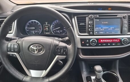 Toyota Highlander III, 2014 год, 2 280 000 рублей, 10 фотография