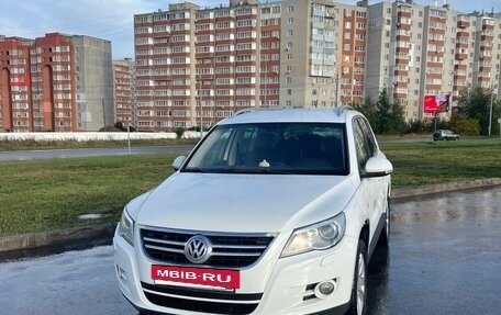 Volkswagen Tiguan I, 2011 год, 1 170 000 рублей, 2 фотография
