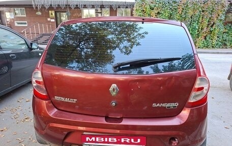 Renault Sandero I, 2013 год, 470 000 рублей, 2 фотография