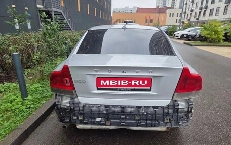 Volvo S60 III, 2004 год, 330 000 рублей, 2 фотография