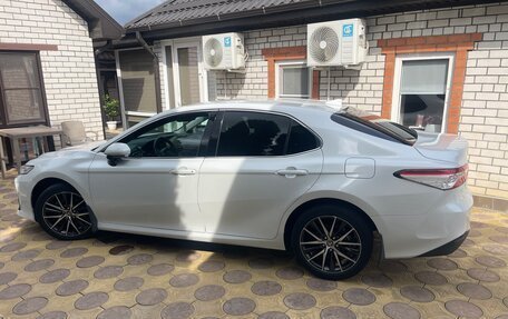 Toyota Camry, 2021 год, 3 400 000 рублей, 4 фотография