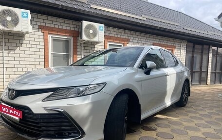 Toyota Camry, 2021 год, 3 400 000 рублей, 3 фотография