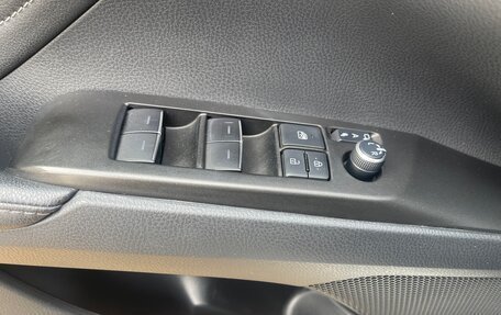 Toyota Camry, 2021 год, 3 400 000 рублей, 27 фотография