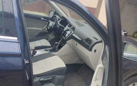 Volkswagen Tiguan II, 2017 год, 2 849 999 рублей, 16 фотография