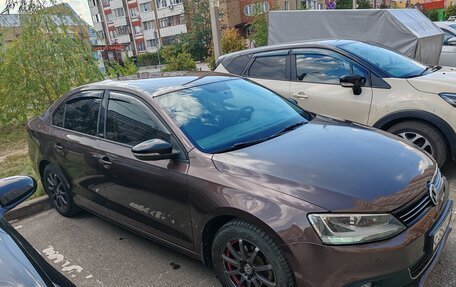 Volkswagen Jetta VI, 2014 год, 1 065 000 рублей, 2 фотография