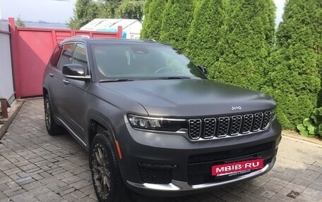 Jeep Grand Cherokee, 2023 год, 8 250 000 рублей, 3 фотография