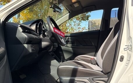 Toyota Yaris XP150 рестайлинг, 2022 год, 1 700 000 рублей, 13 фотография