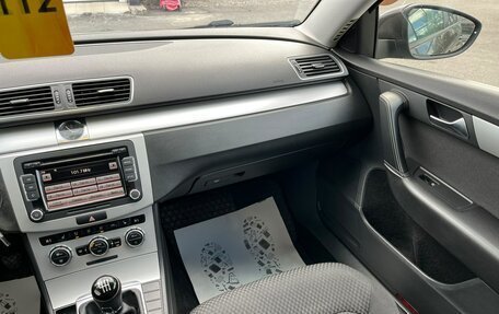 Volkswagen Passat B7, 2011 год, 909 000 рублей, 17 фотография