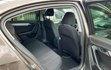 Volkswagen Passat B7, 2011 год, 909 000 рублей, 13 фотография