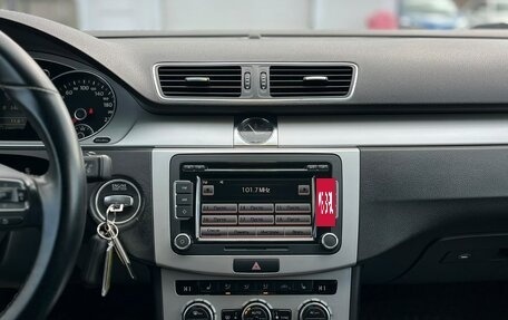 Volkswagen Passat B7, 2011 год, 909 000 рублей, 20 фотография