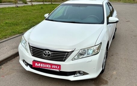 Toyota Camry, 2012 год, 1 430 000 рублей, 3 фотография