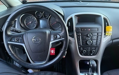 Opel Astra J, 2010 год, 600 000 рублей, 1 фотография