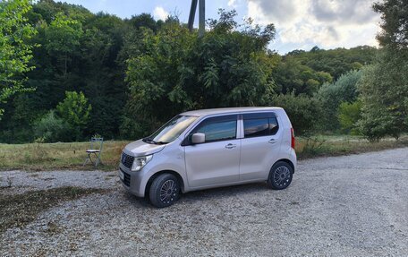 Suzuki Wagon R V, 2015 год, 600 000 рублей, 1 фотография
