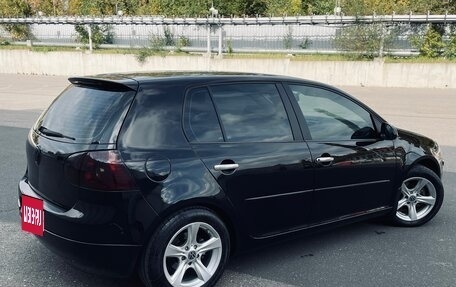 Volkswagen Golf V, 2003 год, 550 000 рублей, 2 фотография