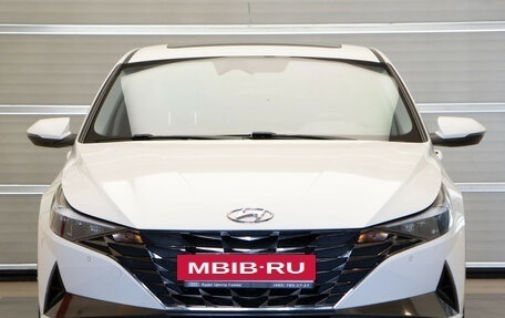 Hyundai Elantra, 2022 год, 2 190 000 рублей, 2 фотография