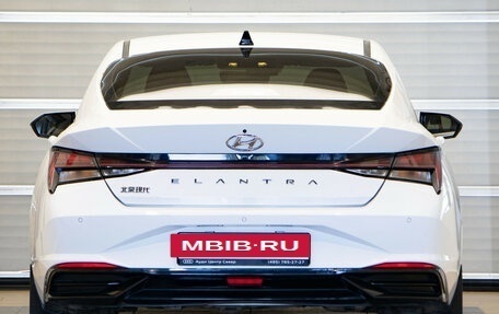 Hyundai Elantra, 2022 год, 2 190 000 рублей, 5 фотография
