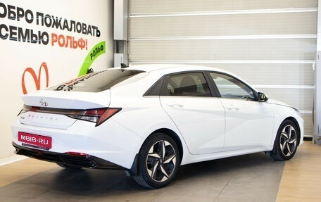 Hyundai Elantra, 2022 год, 2 190 000 рублей, 4 фотография