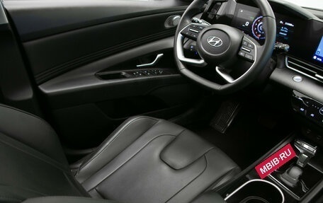 Hyundai Elantra, 2022 год, 2 190 000 рублей, 19 фотография