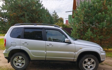 Chevrolet Niva I рестайлинг, 2012 год, 550 000 рублей, 4 фотография