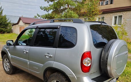 Chevrolet Niva I рестайлинг, 2012 год, 550 000 рублей, 8 фотография