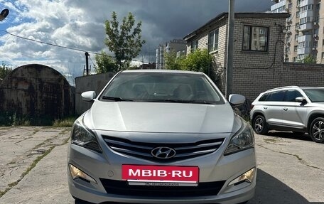 Hyundai Solaris II рестайлинг, 2015 год, 820 000 рублей, 8 фотография
