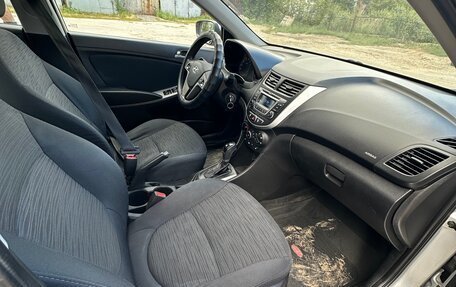 Hyundai Solaris II рестайлинг, 2015 год, 820 000 рублей, 13 фотография